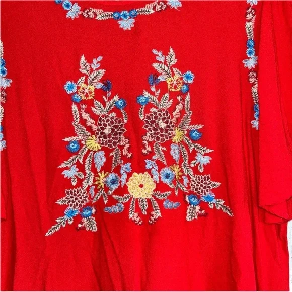Entro Embroidered Floral Red Blouse - Picture 3 of 7